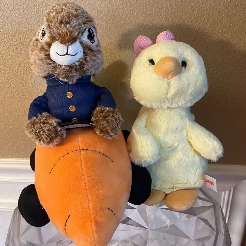 Dan Dee Peter Rabbit Carrot Running Car Plush & Aurora Ginny Goose Plush